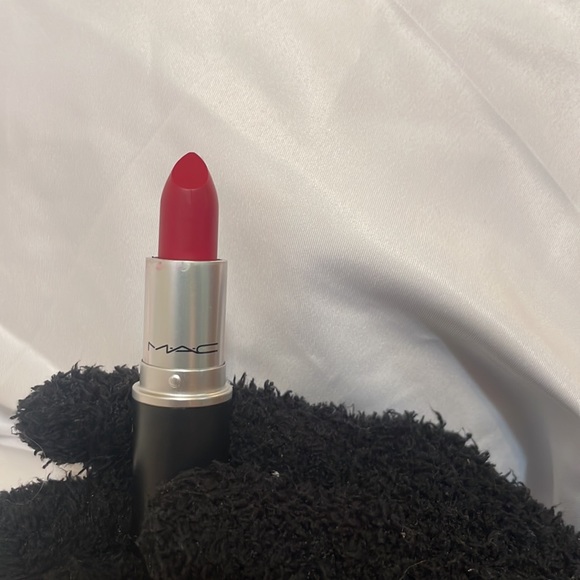 MAC COSMETICS RUBY WOO LIPSTICKS - Picture 4 of 4